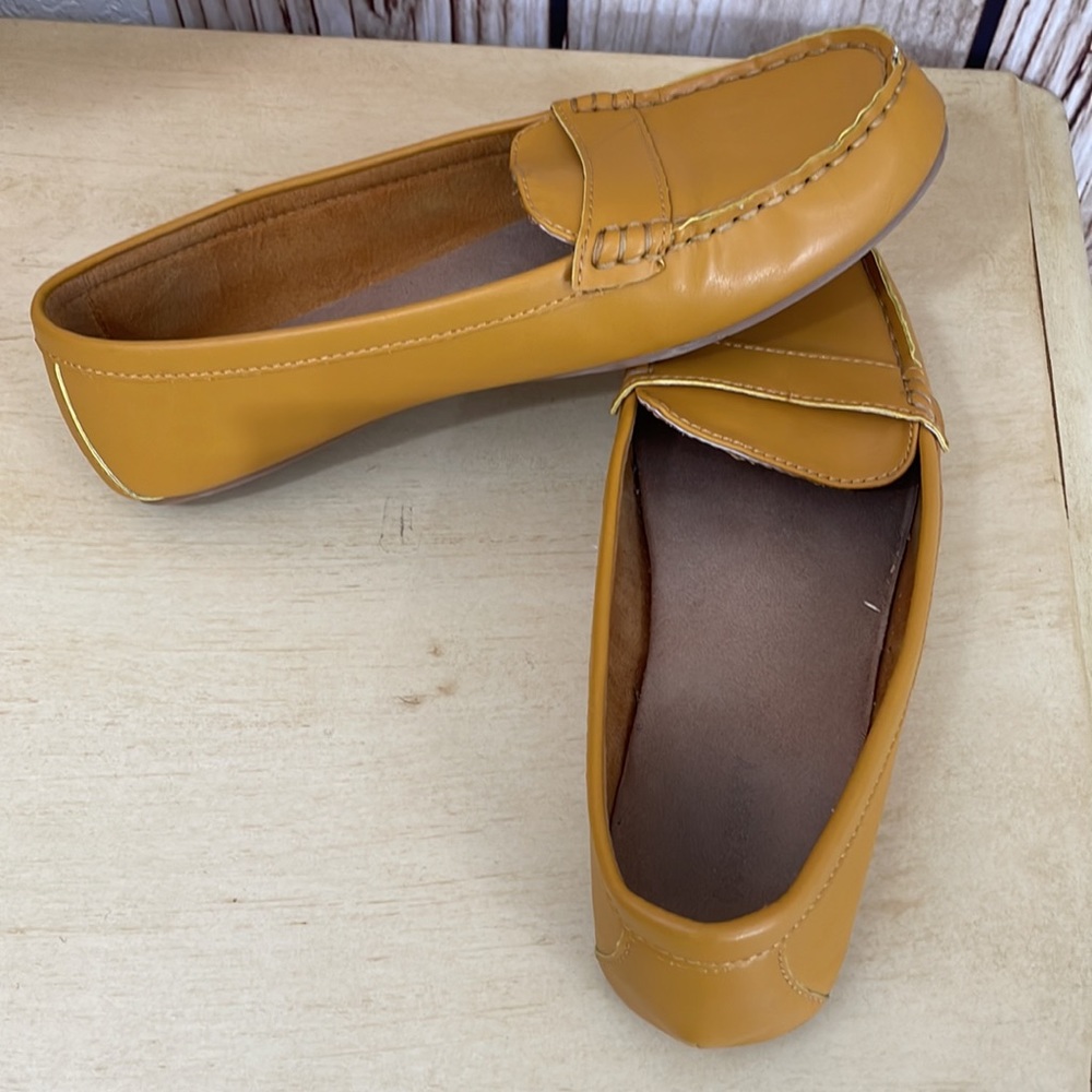 Old Navy Vegan Leather Golden Yellow Loafers Size 7